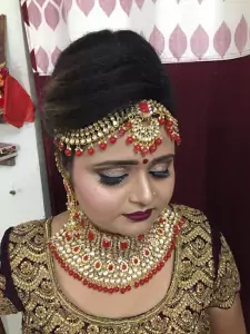 Bridal makeup artist in Varanasi